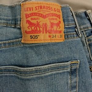 Like new Levi 505